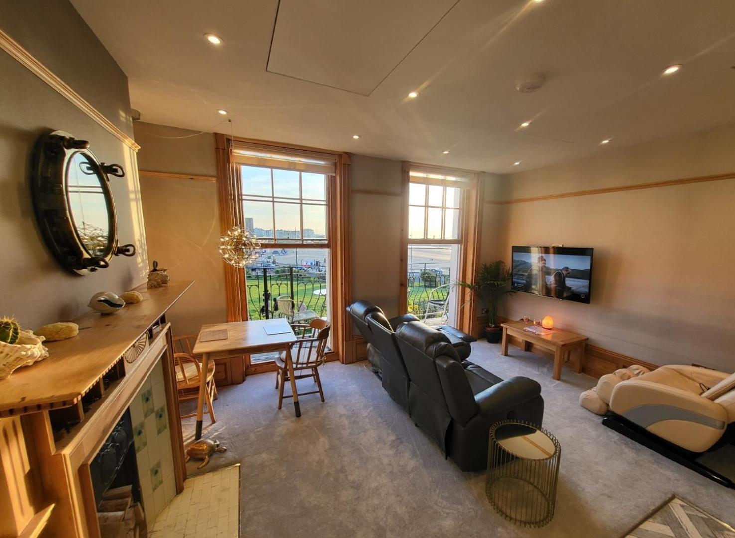 Sunset Point Apts - Aqua Therapy Apartment Margate